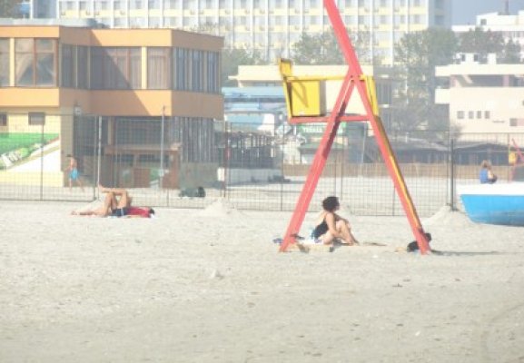 Constănţenii au făcut plajă în cea mai călduroasă zi de octombrie din ultimii 10 ani